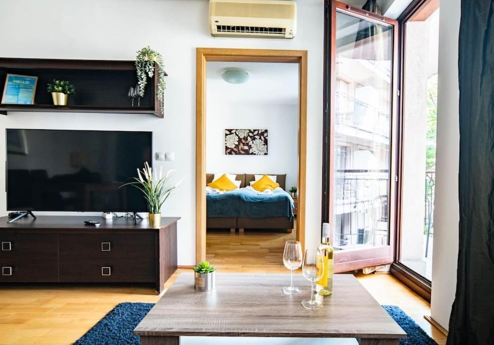 Free Parking! Soho Budapest 304, 4 Ppl, Ac, Fast Wifi, Smart Tv Bagian luar foto