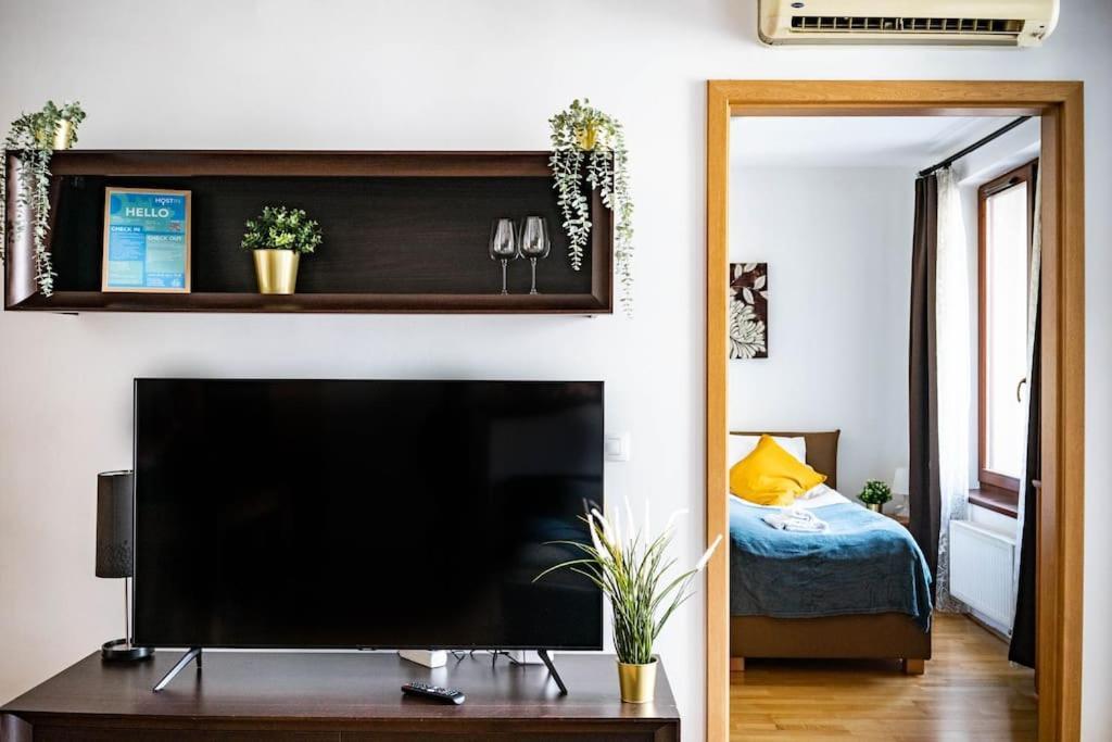 Free Parking! Soho Budapest 304, 4 Ppl, Ac, Fast Wifi, Smart Tv Bagian luar foto
